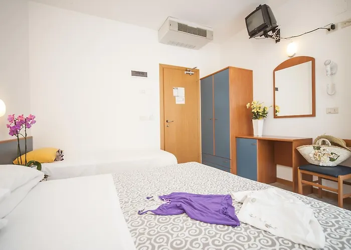 Hotel Taormina 3*