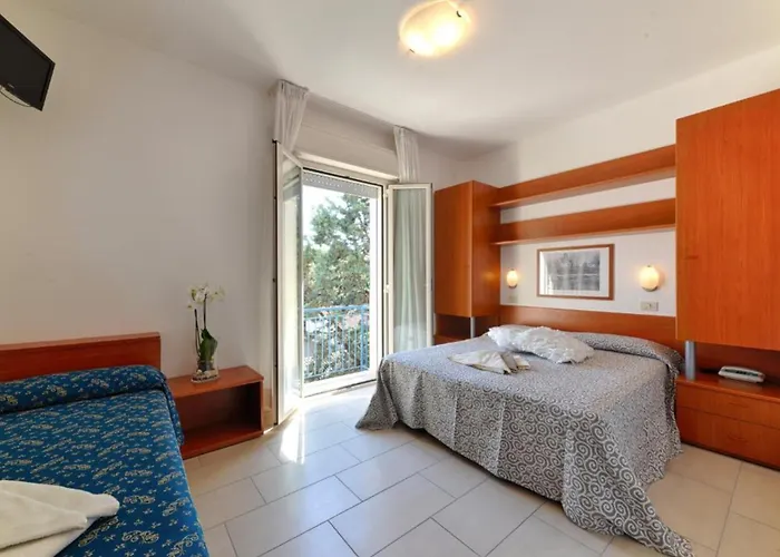 Taormina Hotel 3*